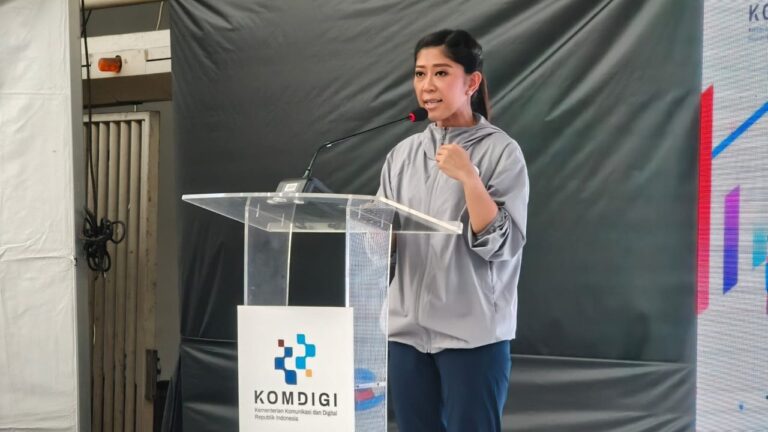 Menkomdigi